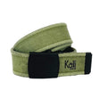K4010EB | Tape Belt Canvas Stone Washed Col. Green with Matte Black Buckle. Size: 125 x 4 x 0.5 cm One Size - Shortenable. Packaging: hard bottom/cover Gift Box
