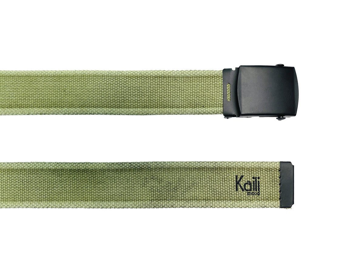 K4010EB | Tape Belt Canvas Stone Washed Col. Green with Matte Black Buckle. Size: 125 x 4 x 0.5 cm One Size - Shortenable. Packaging: hard bottom/cover Gift Box